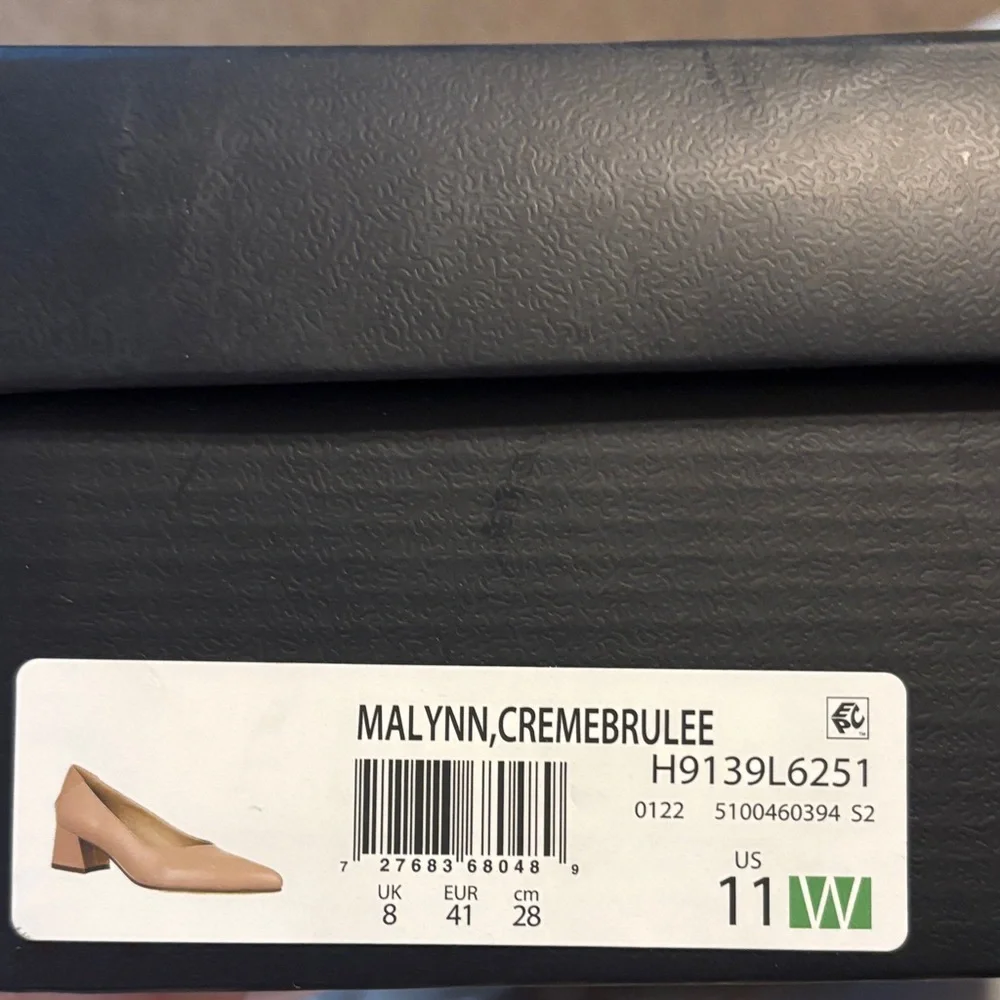 Naturalizer Malynn Nude Block Heel Pumps- Leather-Size 11 Wide - Picture 7 of 7